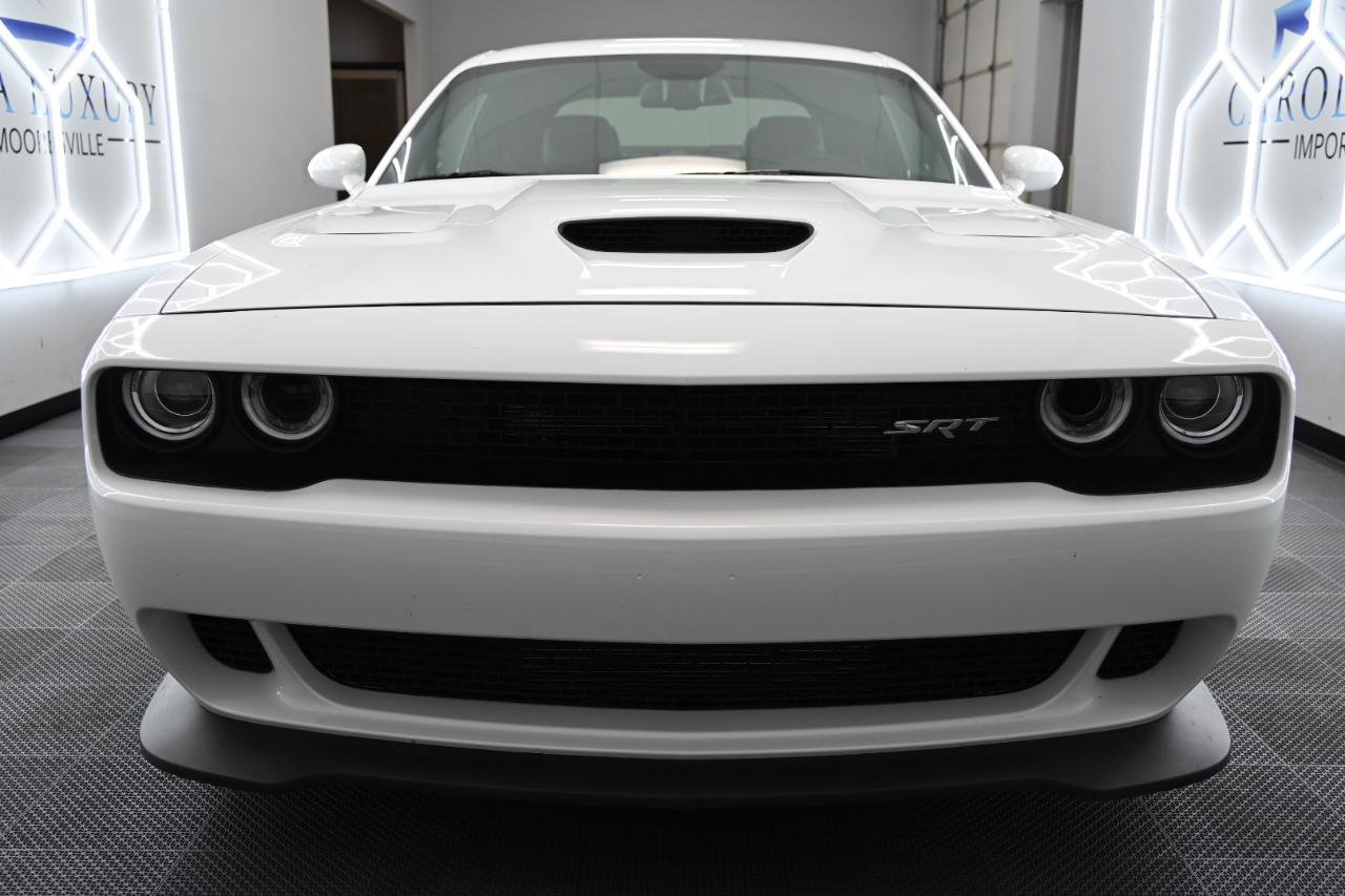 Used 2016 Dodge Challenger SRT Hellcat RWD image 6