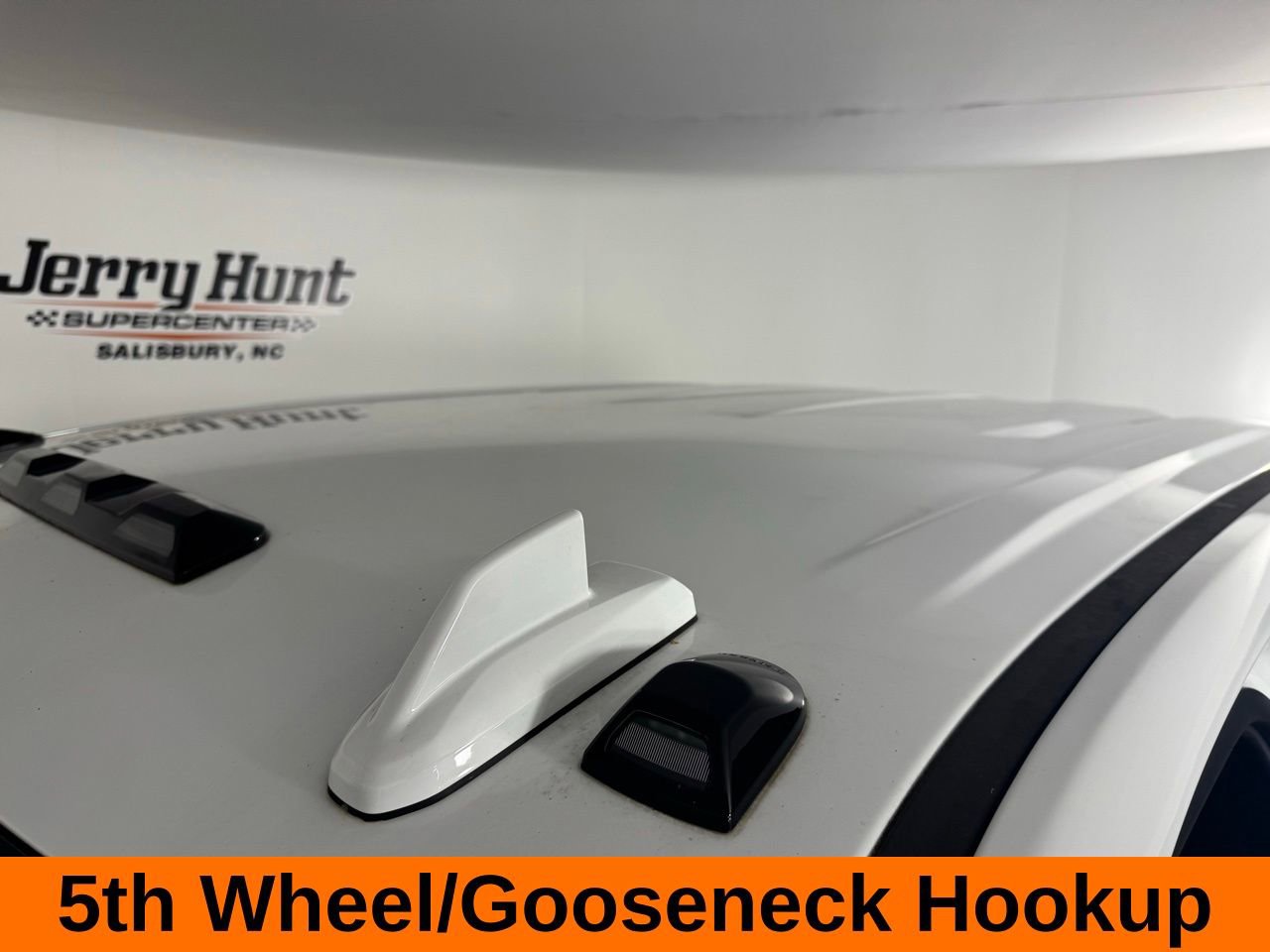 Used 2024 GMC Sierra 2500 AT4 w/ Technology Package image 13