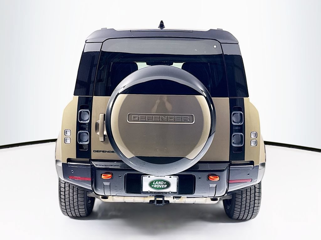 Used 2024 Land Rover Defender 110 X AWD/4WD image 6