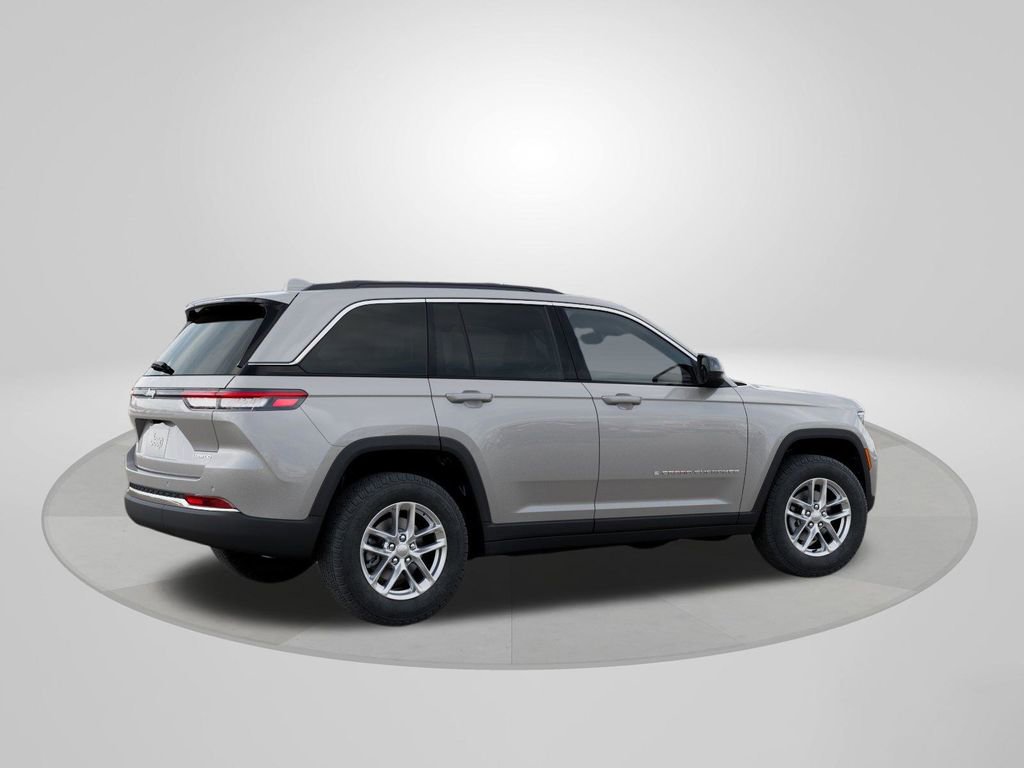 New 2026 Jeep Grand Cherokee Laredo X RWD image 4