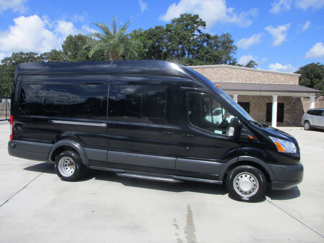 Used 2016 Ford Transit 350 XLT RWD image 20