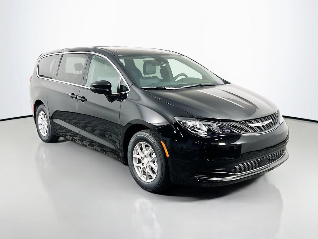 New 2027 Chrysler Pacifica LX FWD image 1