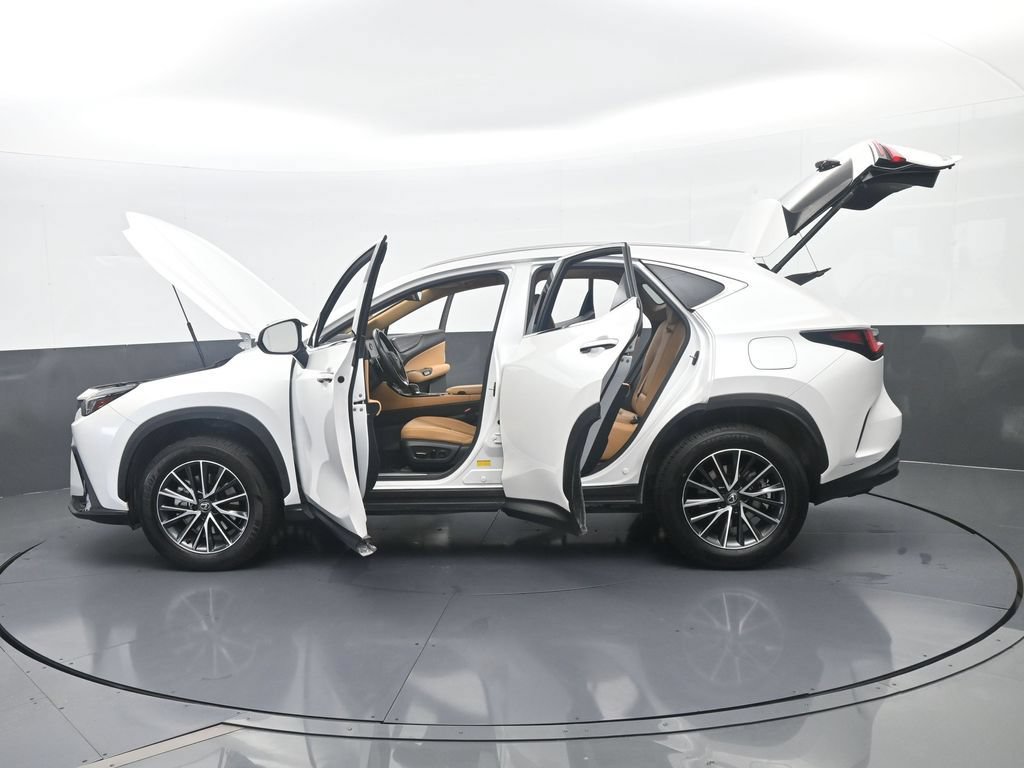 Used 2025 Lexus NX 250 FWD w/ Towing Package (2000 Lbs) image 71
