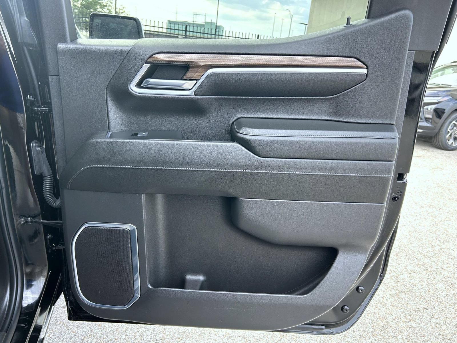 Certified 2024 Chevrolet Silverado 1500 LT AWD/4WD image 19