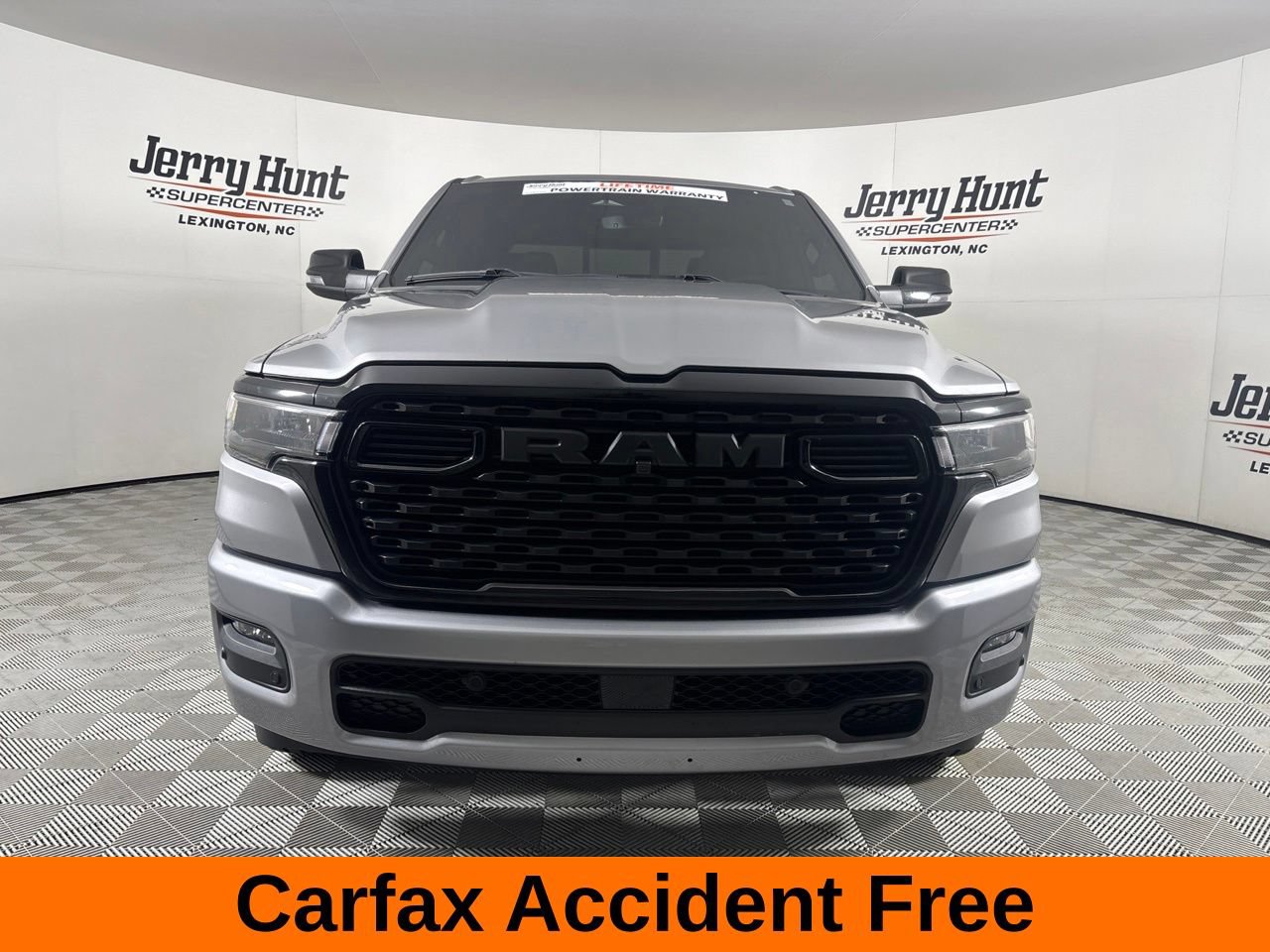 Used 2025 RAM 1500 Big Horn AWD/4WD image 3