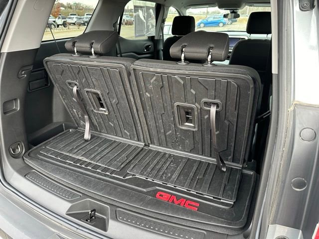 Used 2023 GMC Acadia SLE w/ Driver Convenience Package image 15