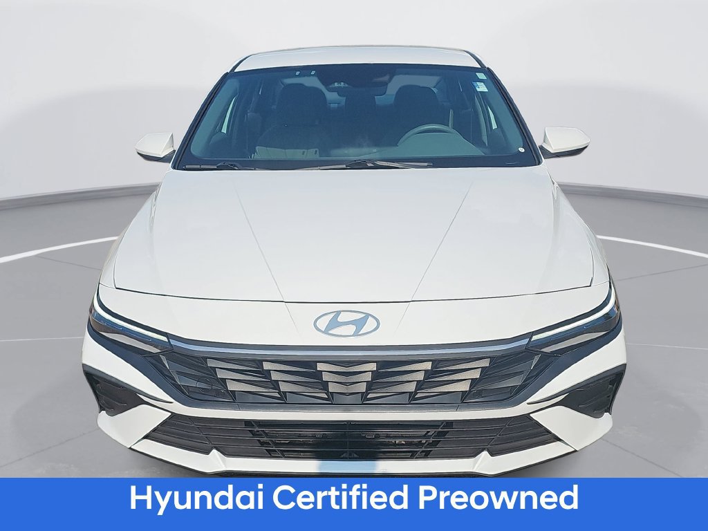 Certified 2024 Hyundai Elantra SEL FWD image 2