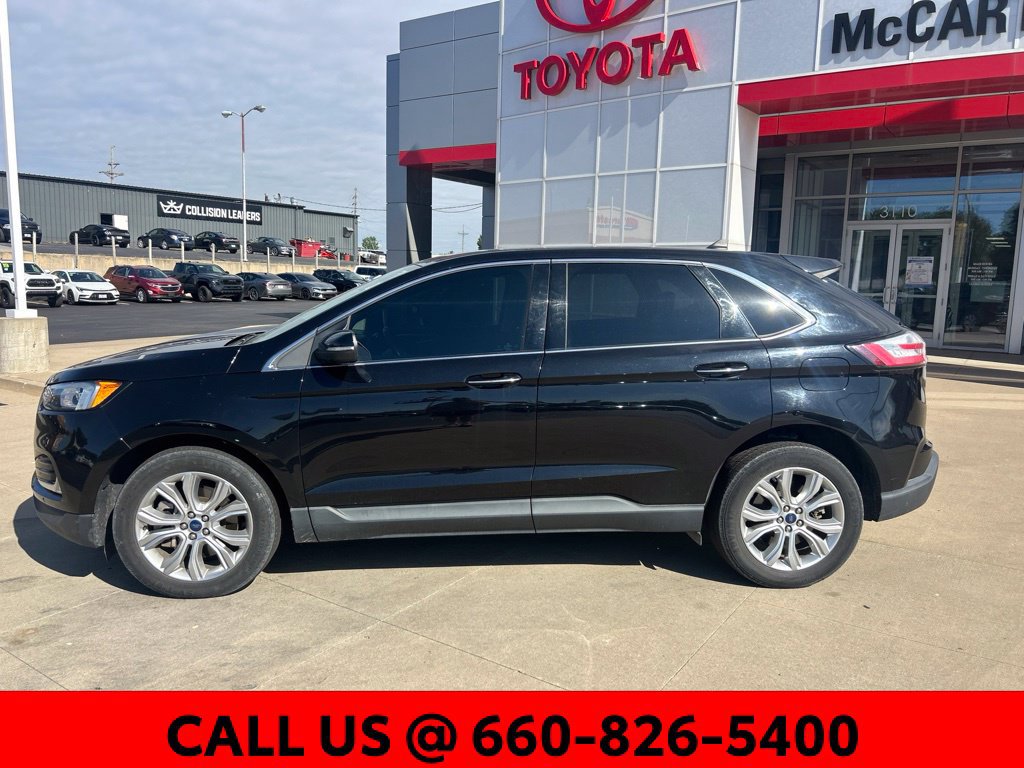 Used 2022 Ford Edge Titanium AWD/4WD image 12