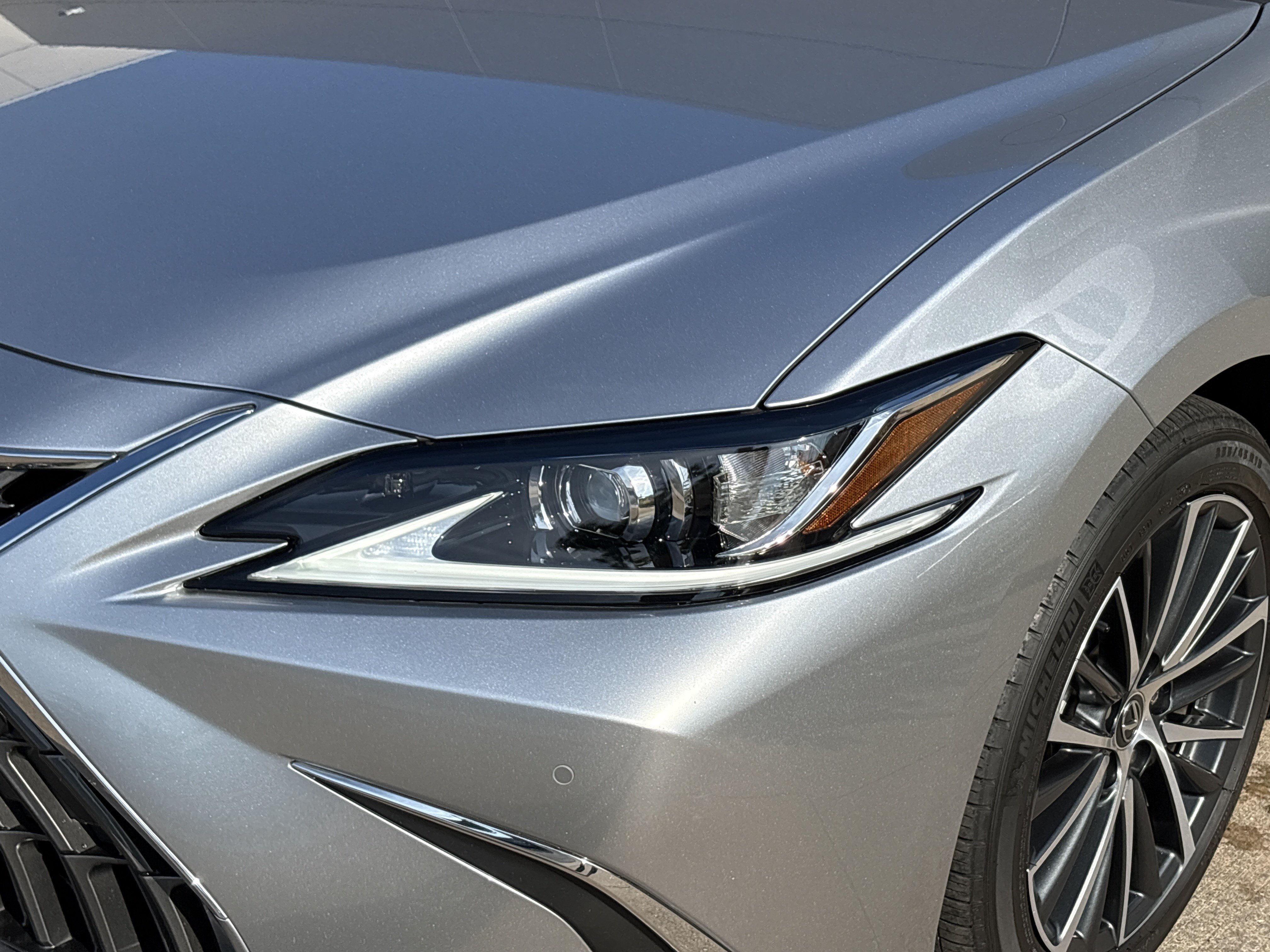 Certified 2022 Lexus ES 350 w/ Premium Package FWD image 6