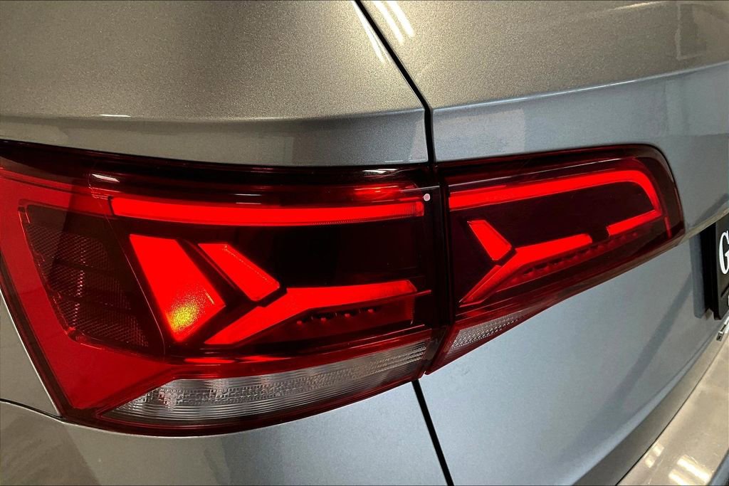 Used 2024 Volkswagen Taos SE image 39