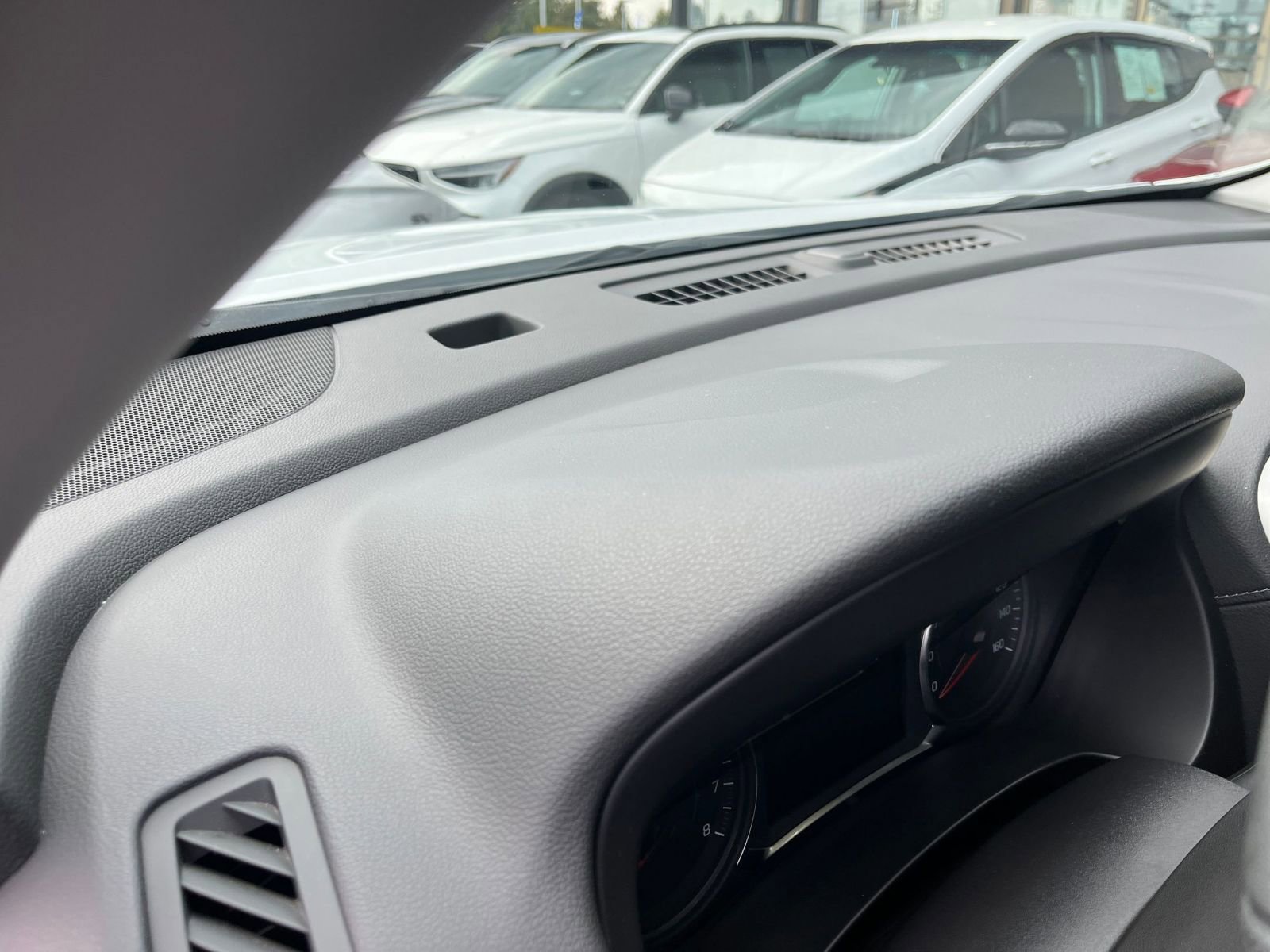 Used 2024 GMC Terrain SLE image 38