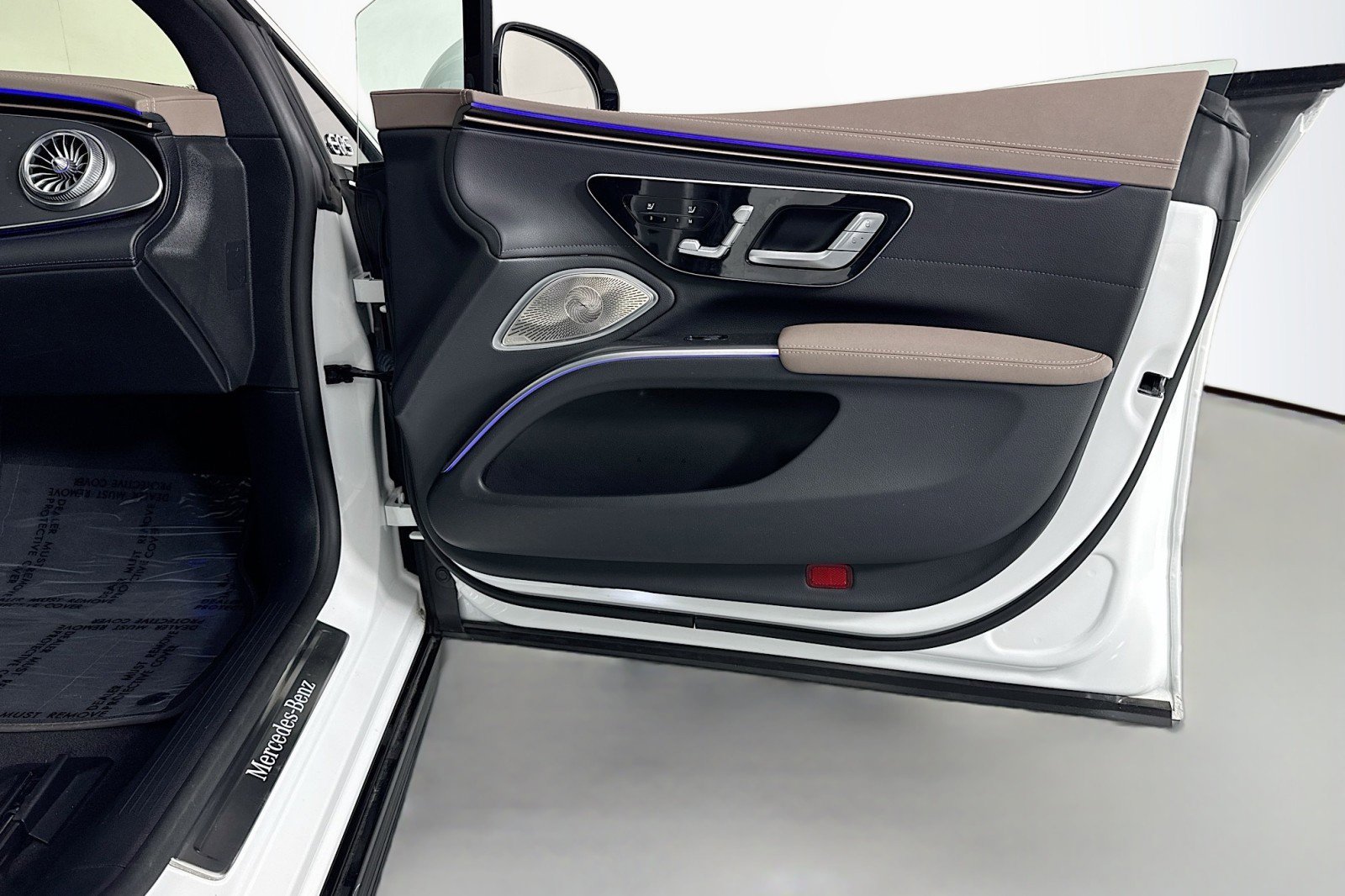 Certified 2023 Mercedes-Benz EQS 450+ 4MATIC Sedan image 24
