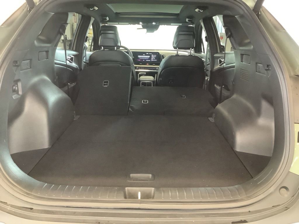 Used 2023 Kia Sportage X-Line w/ X-Line Premium Package AWD/4WD image 16