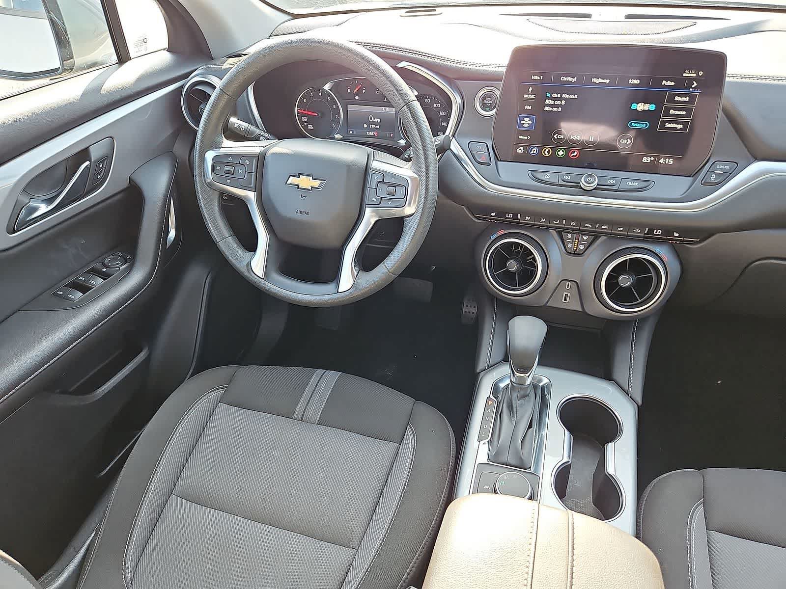 Used 2025 Chevrolet Blazer LT FWD image 10
