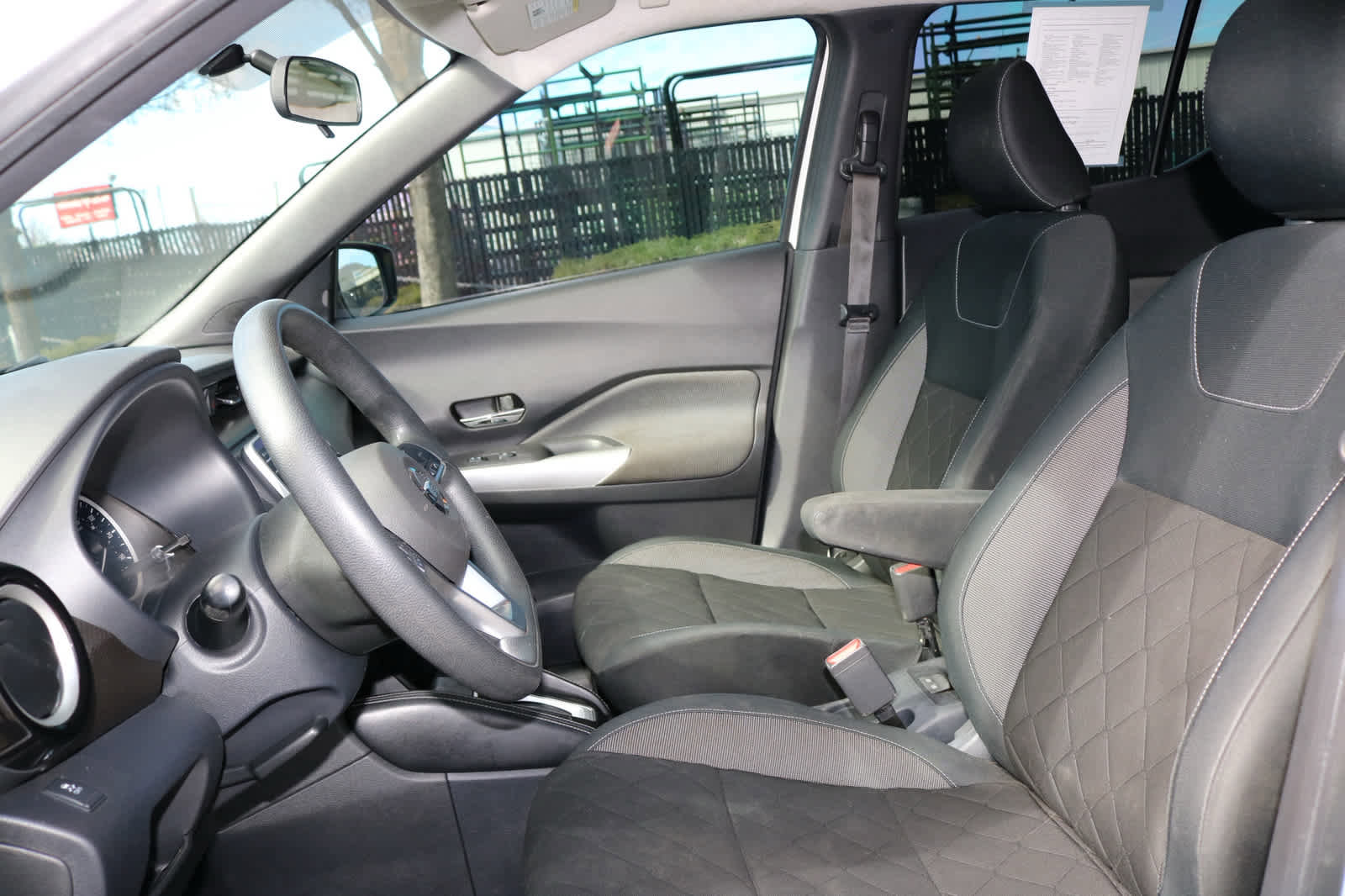 Used 2019 Nissan Kicks SV image 28