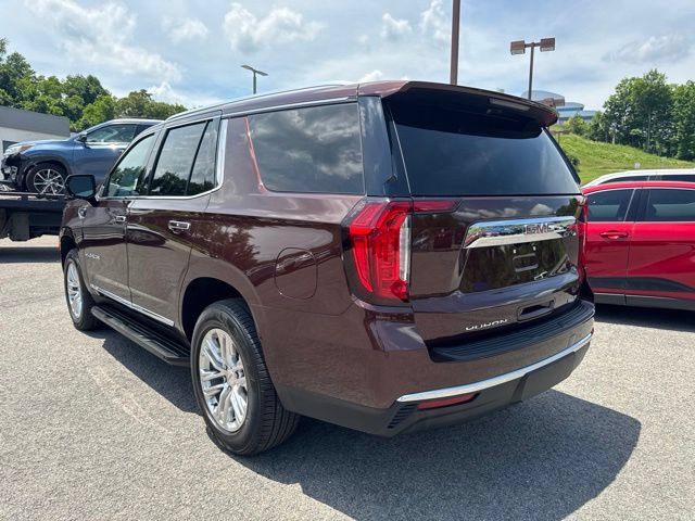 Used 2022 GMC Yukon SLT w/ SLT Premium Package AWD/4WD image 4