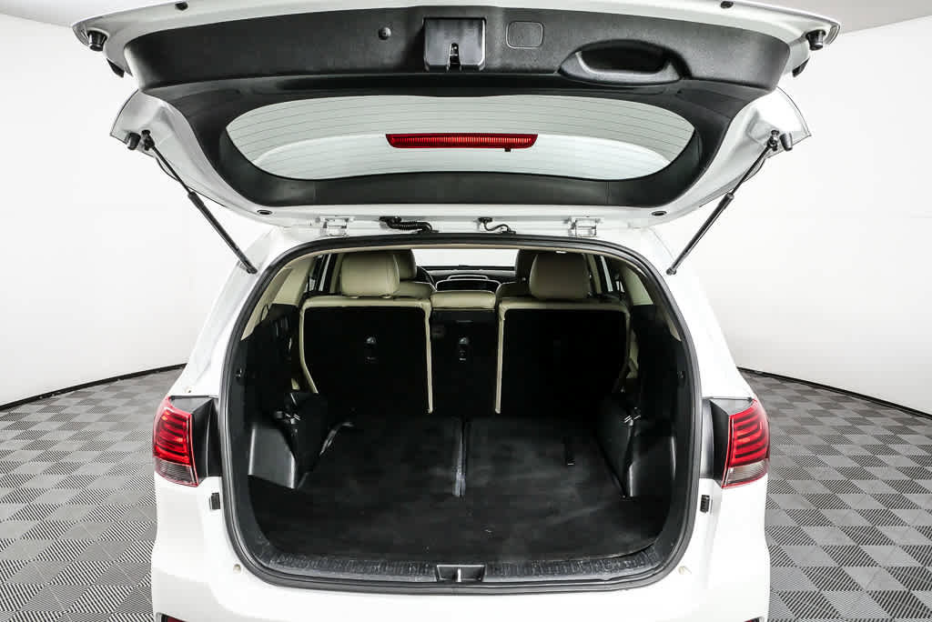 Used 2020 Kia Sorento LX image 29