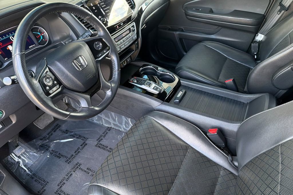 Certified 2019 Honda Passport Touring image 10