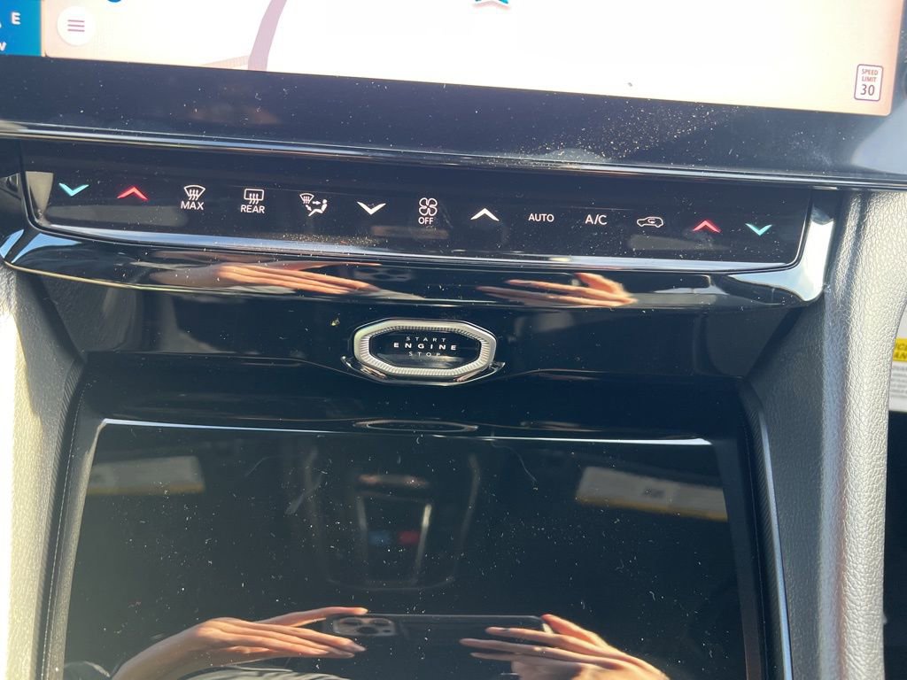 New 2026 Jeep Grand Cherokee Altitude image 31