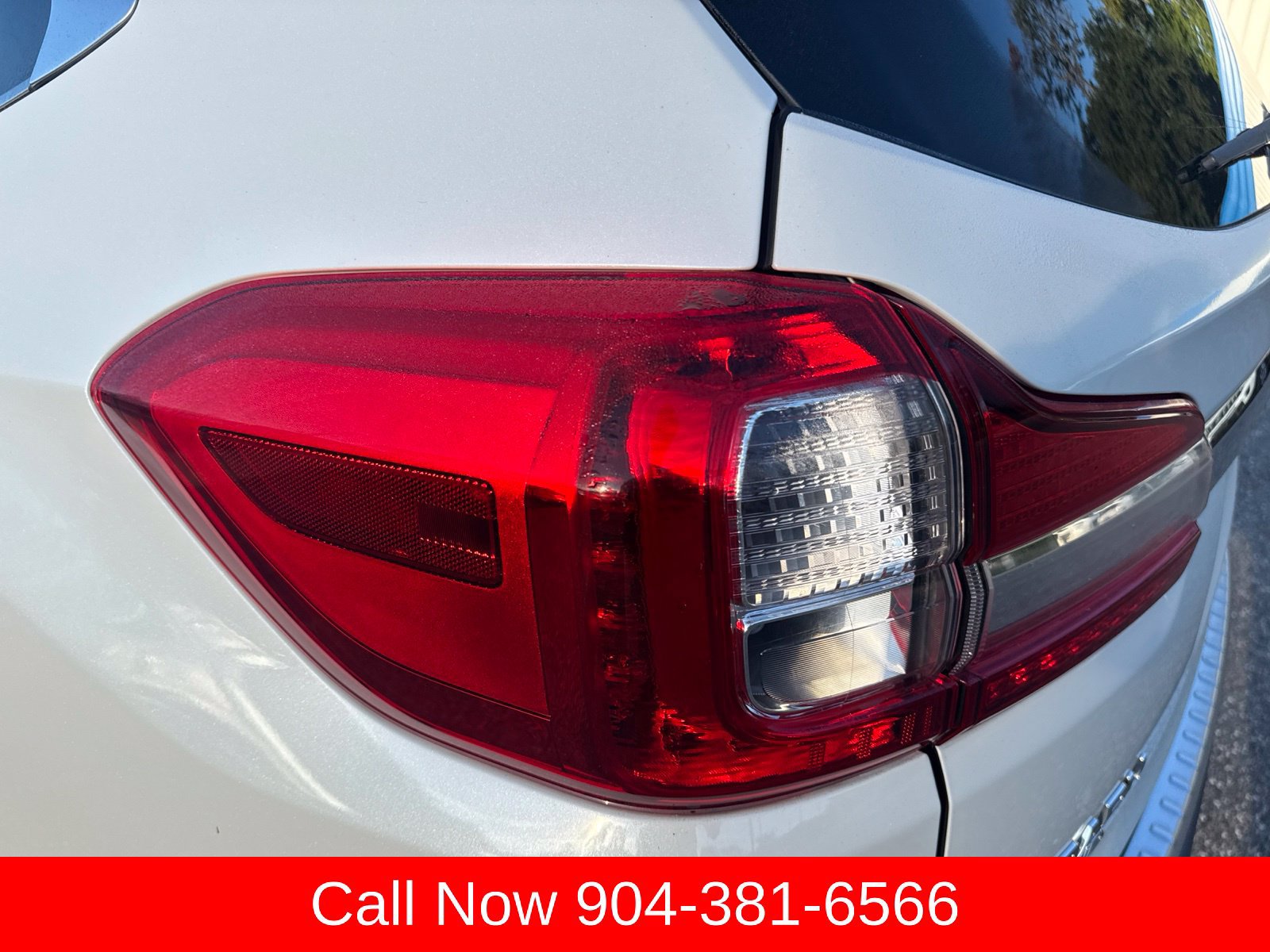 Used 2021 Subaru Ascent Limited w/ Technology Package AWD/4WD image 13