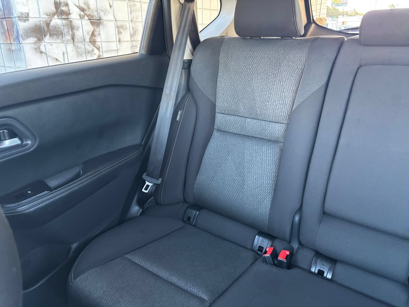 Used 2025 Nissan Rogue SV FWD image 40