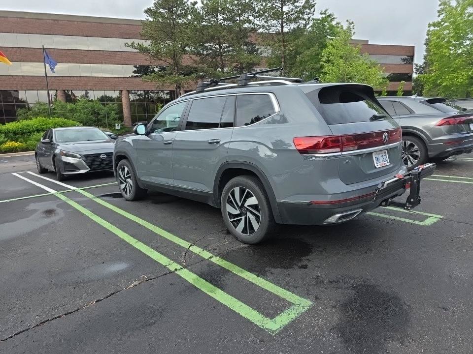 Used 2026 Volkswagen Atlas SEL AWD/4WD image 8