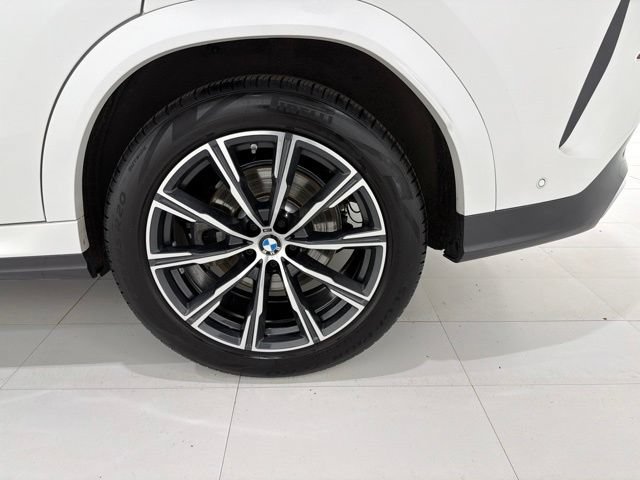 Certified 2024 BMW X6 xDrive40i w/ Executive Package AWD/4WD image 44
