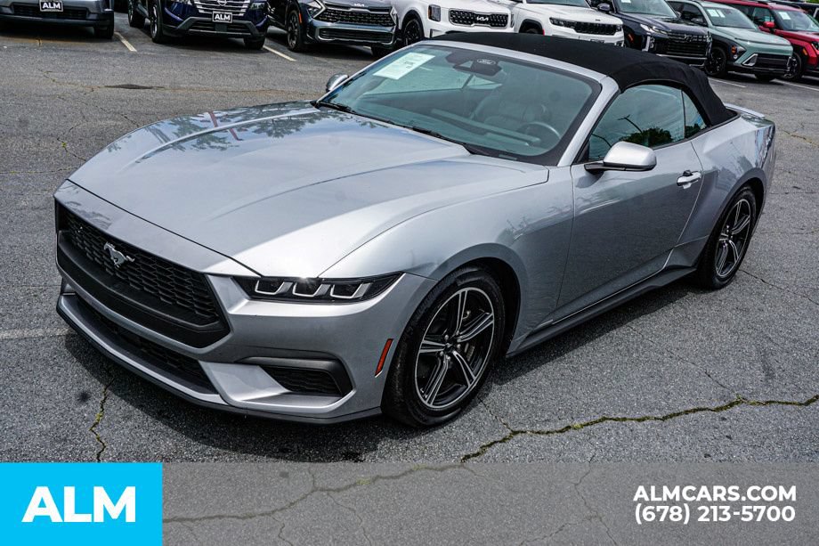 Used 2025 Ford Mustang Premium RWD image 14