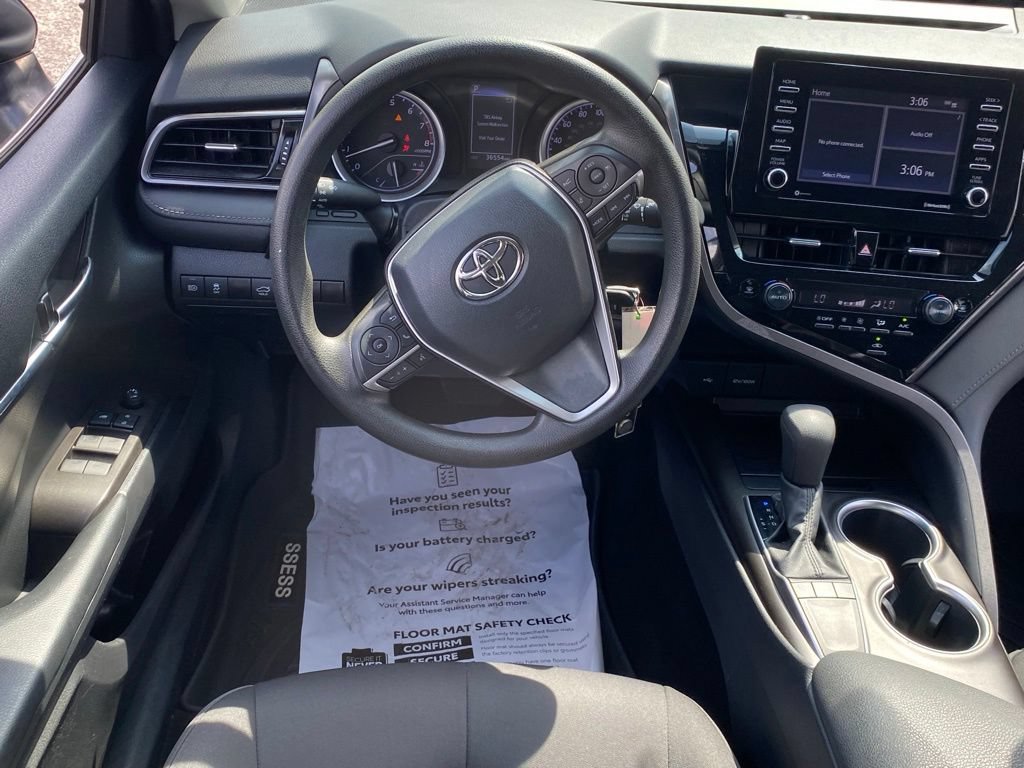 Used 2022 Toyota Camry LE FWD image 10