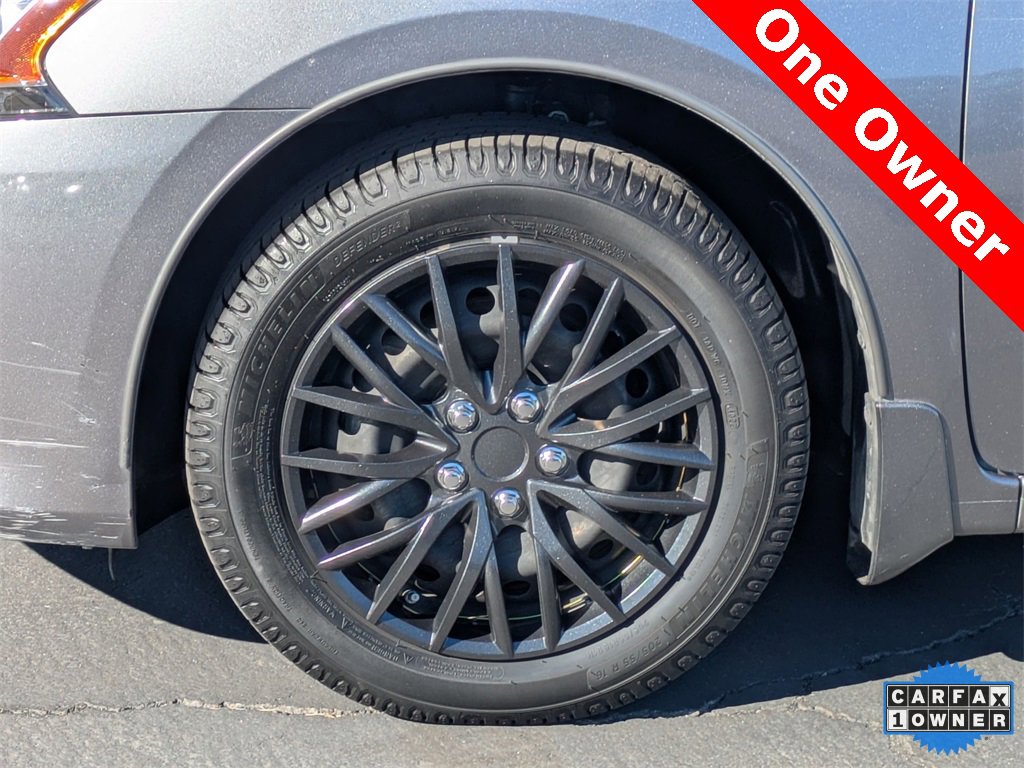 Used 2015 Nissan Sentra S image 10