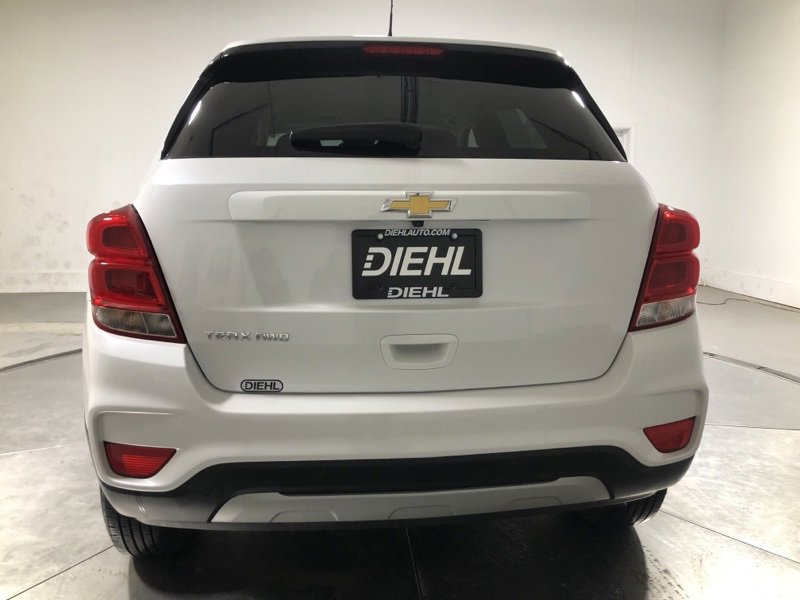 Used 2022 Chevrolet Trax LT w/ LT Convenience Package image 6