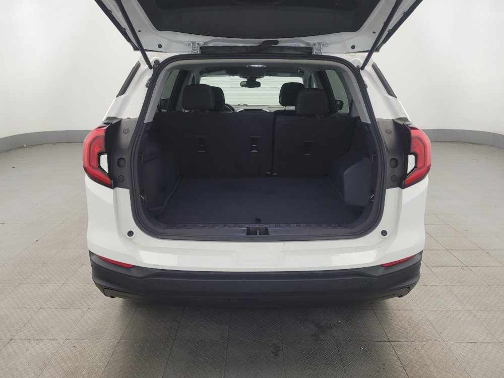 Used 2021 GMC Terrain SLE w/ Driver Convenience Package image 29