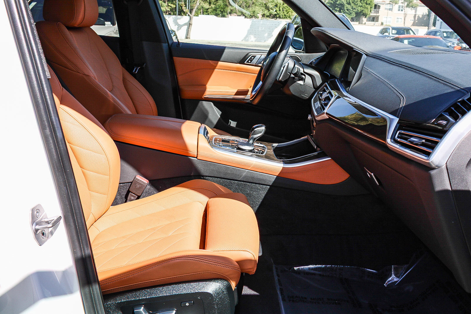 Used 2023 BMW X5 xDrive45e w/ Parking Assistance Package image 16