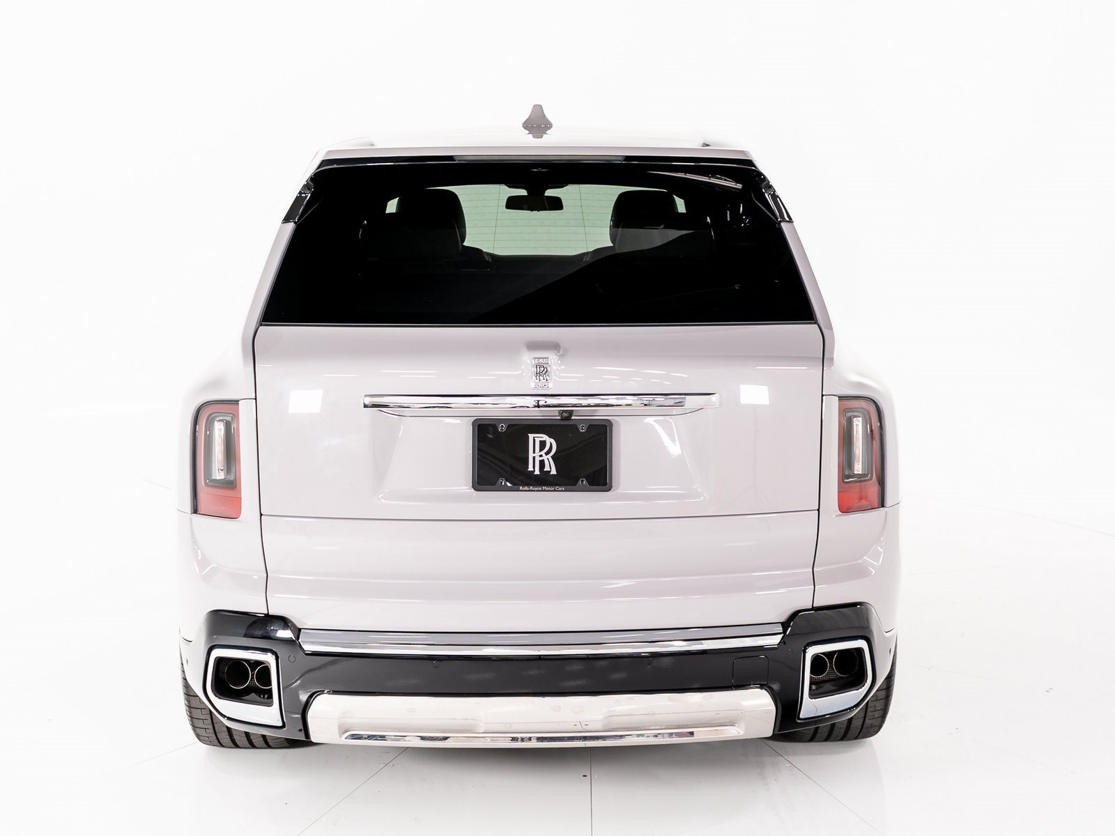 New 2025 Rolls-Royce Cullinan image 4
