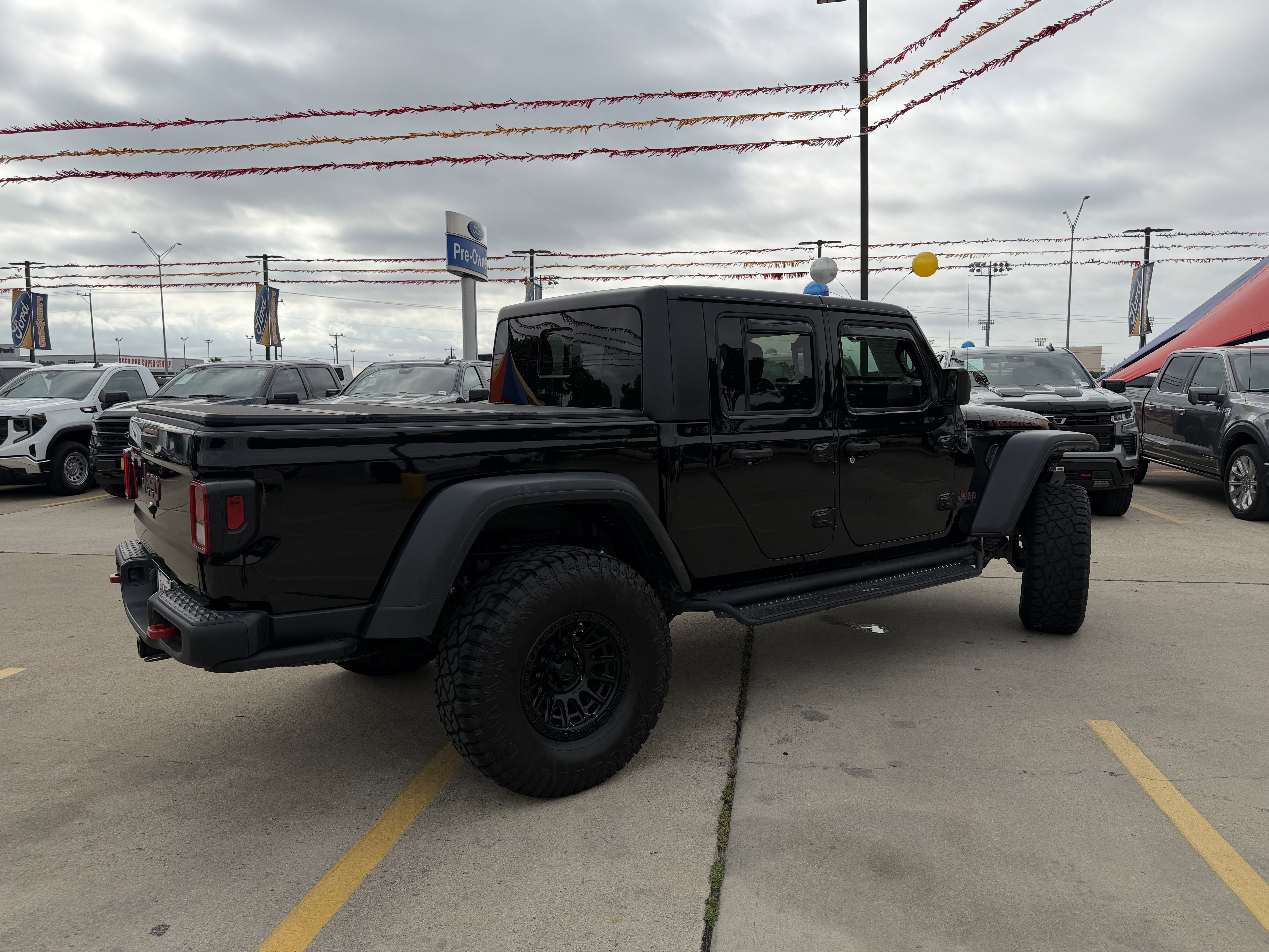 Used 2020 Jeep Gladiator Rubicon AWD/4WD image 7