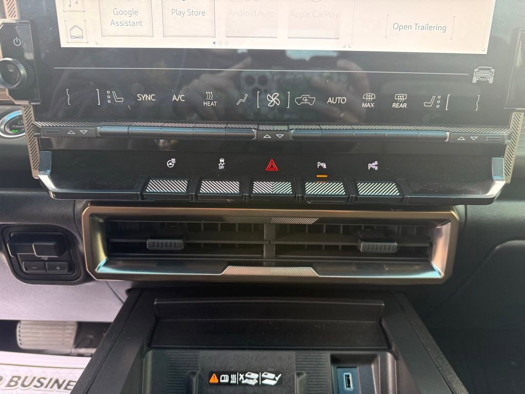 Used 2025 GMC Hummer EV 3X image 48
