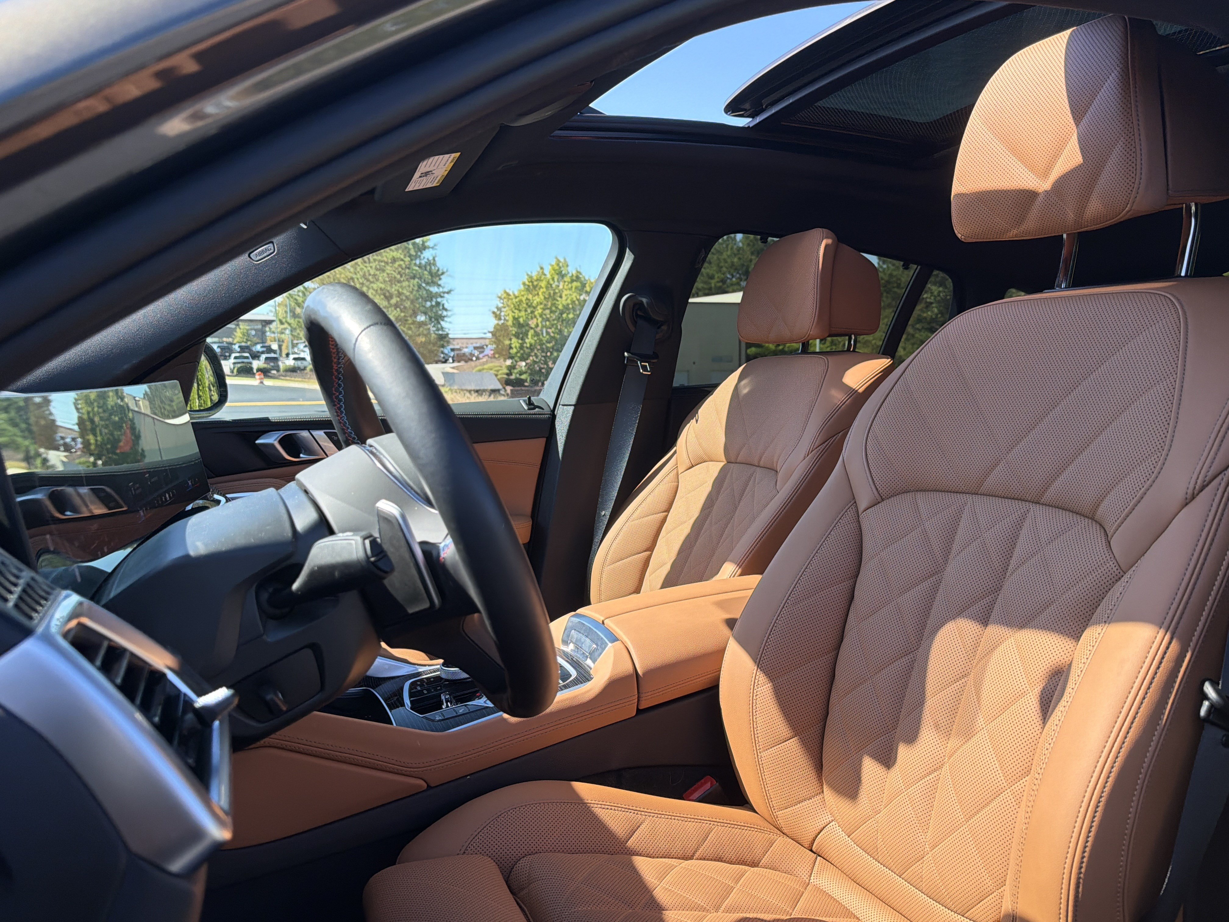 Used 2027 BMW X6 M60i AWD/4WD image 7