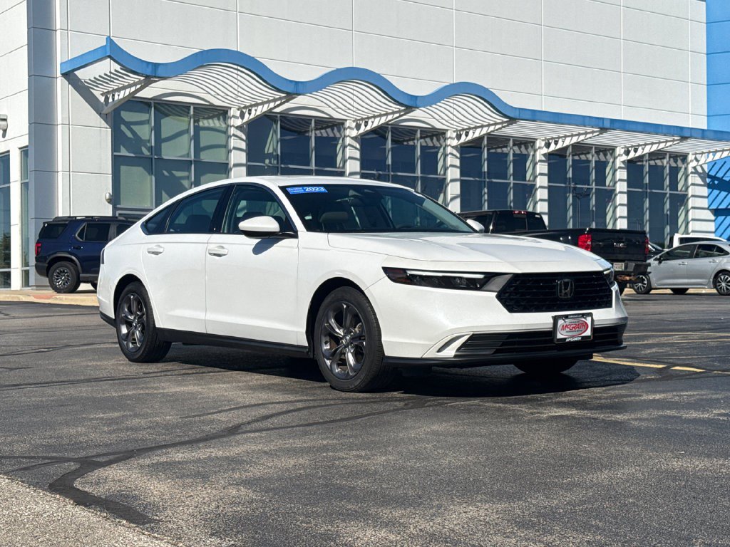 Certified 2023 Honda Accord EX image 3