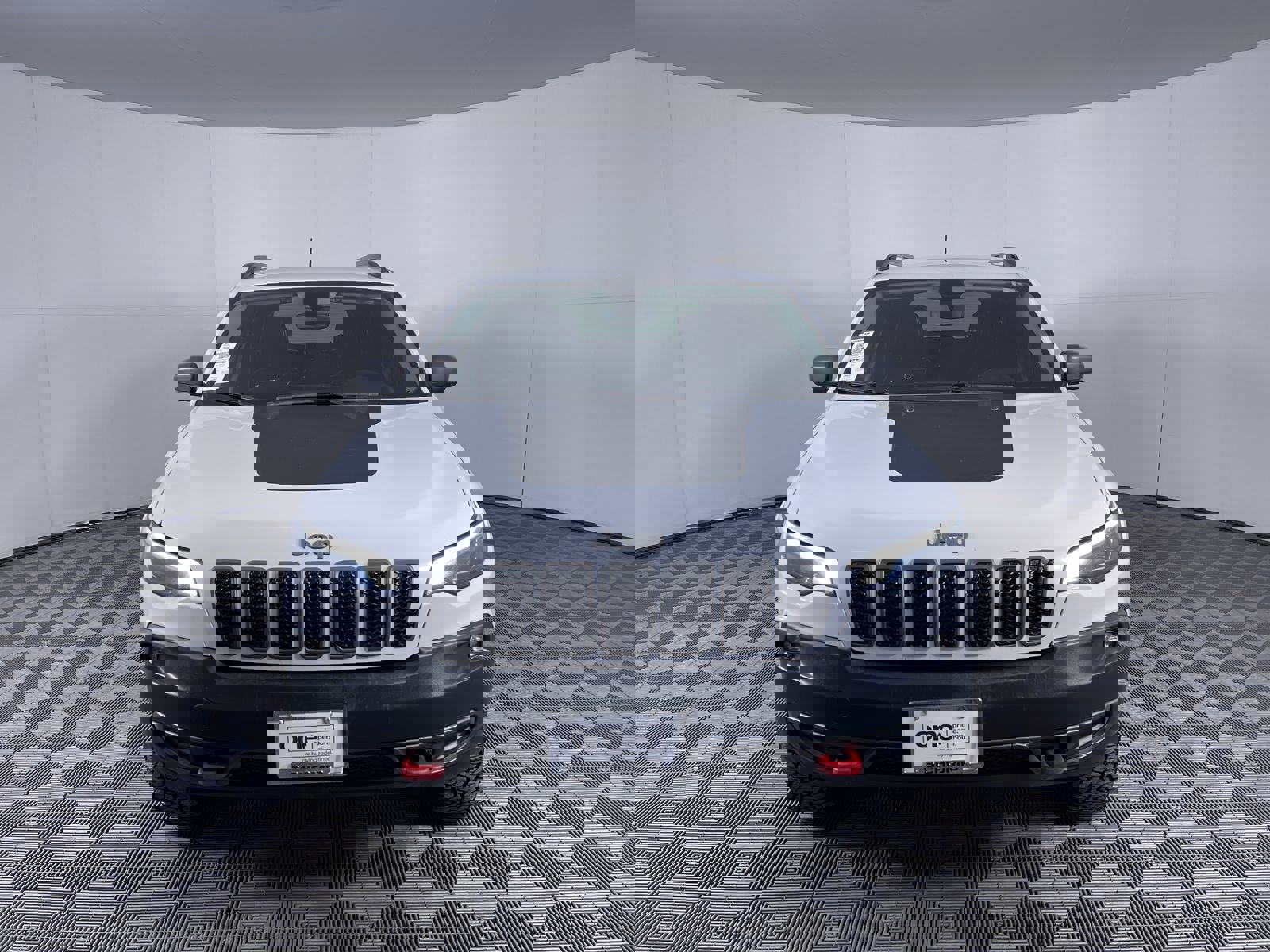 Used 2019 Jeep Cherokee Trailhawk image 29