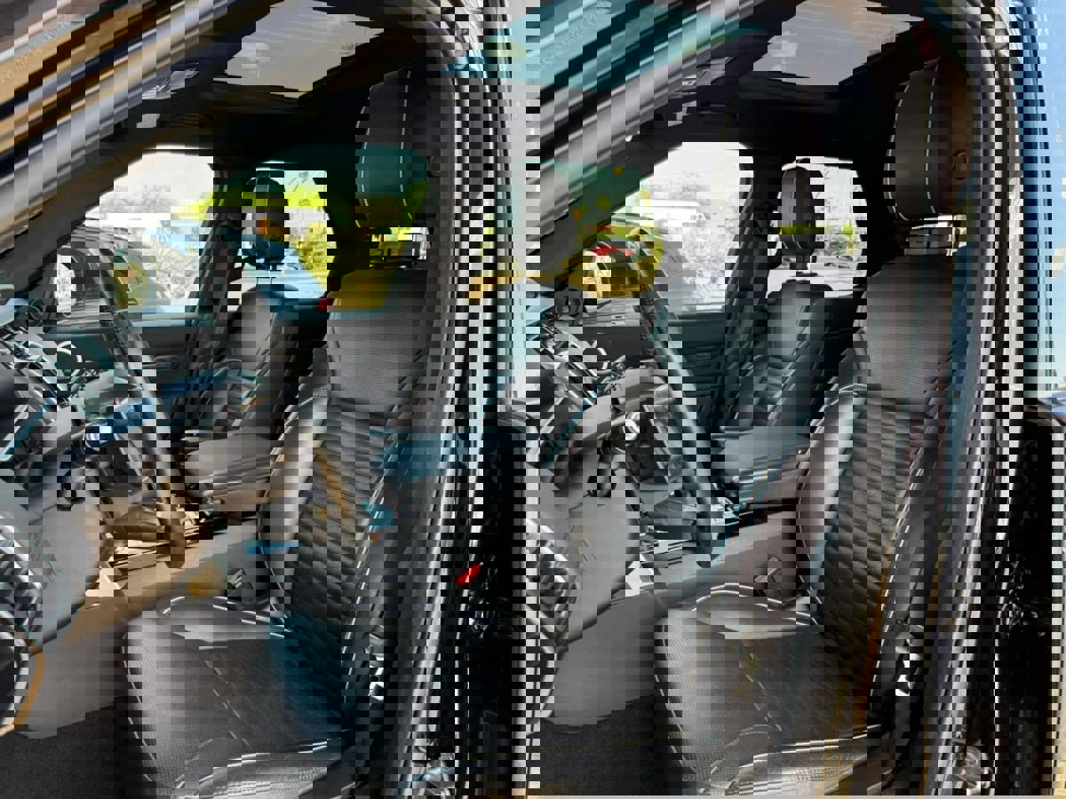 Used 2019 Land Rover Discovery HSE image 43