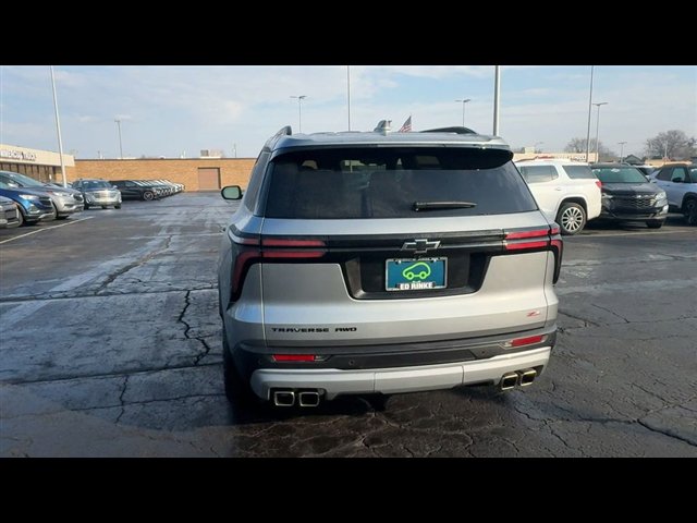 Certified 2024 Chevrolet Traverse Z71 w/ Enhanced Driving Package image 7