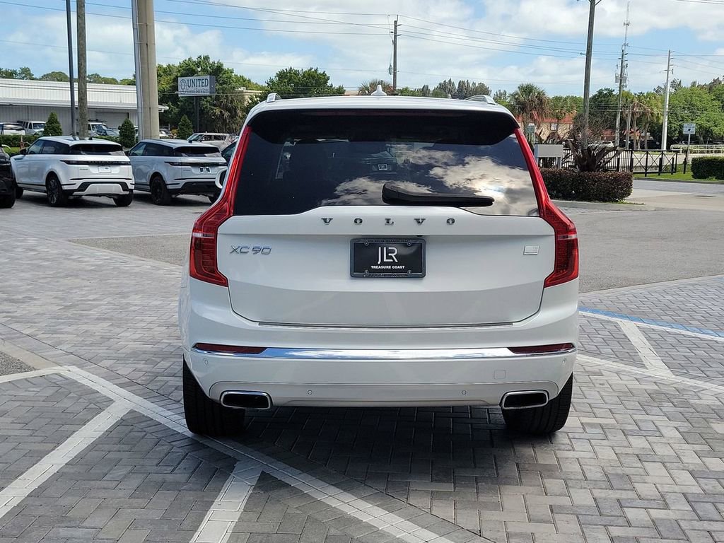 Used 2021 Volvo XC90 T8 Inscription w/ Lounge Package AWD/4WD image 4