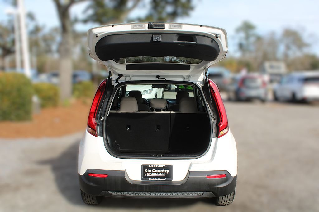 Used 2022 Kia Soul S image 9