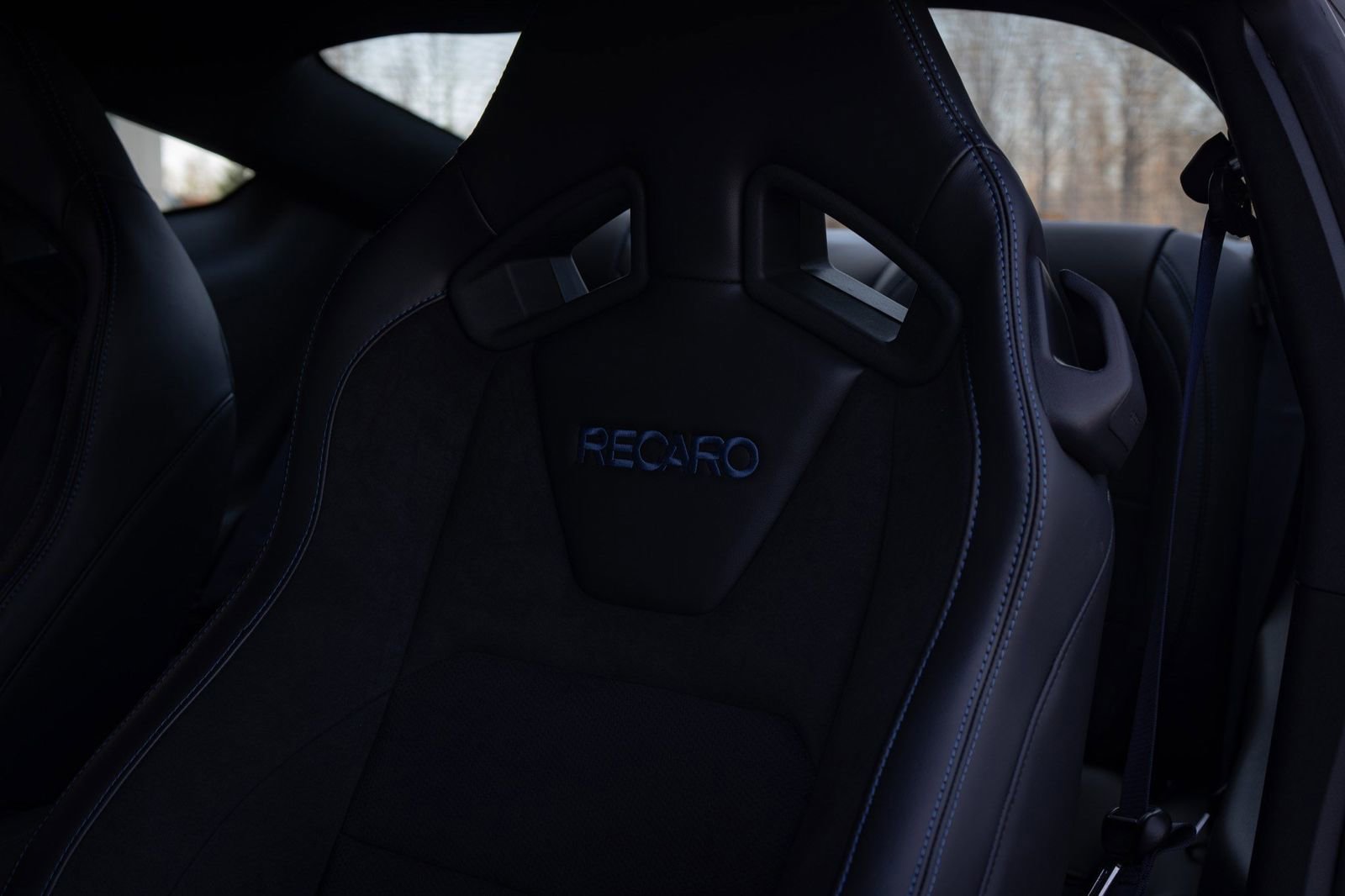 Used 2025 Ford Mustang Dark Horse RWD image 50