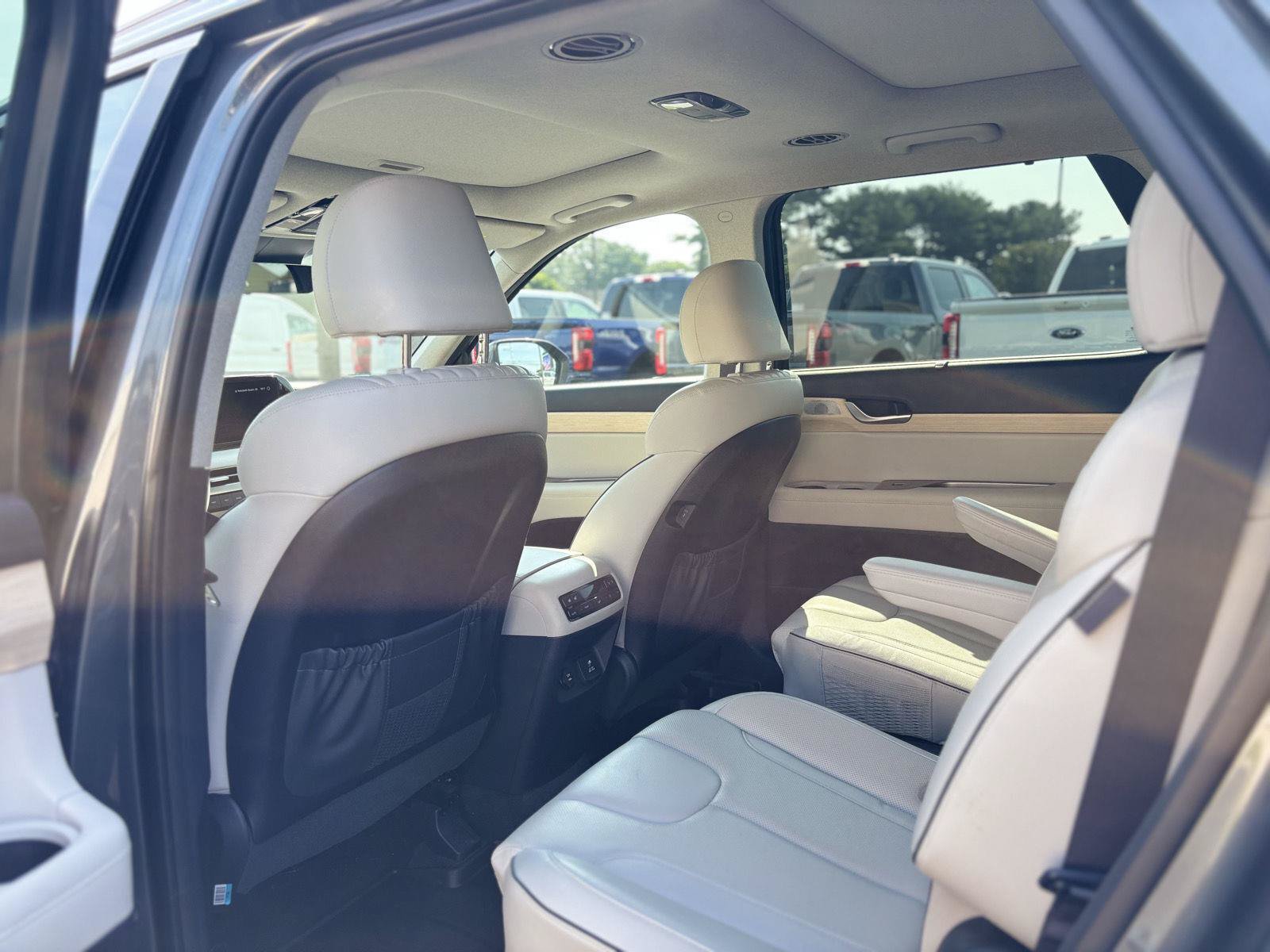 Used 2023 Hyundai Palisade Limited AWD/4WD image 8