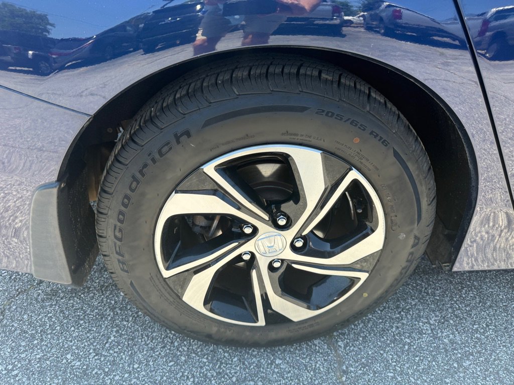 Used 2017 Honda Accord LX image 15