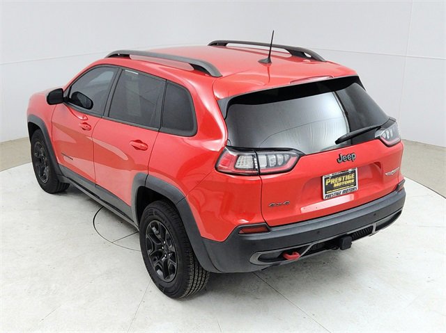 Used 2019 Jeep Cherokee Trailhawk w/ Cold Weather Group image 17