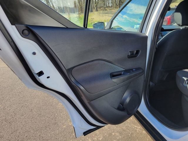 Used 2019 Nissan Kicks S image 21
