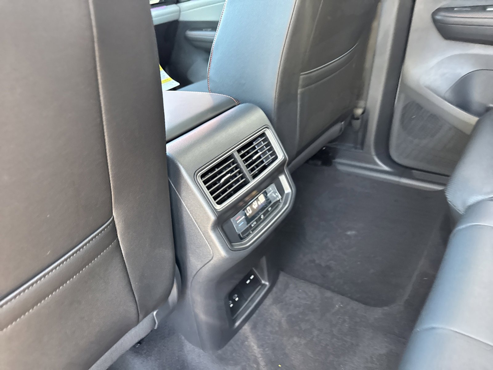 New 2026 Volkswagen Atlas Peak Edition image 20