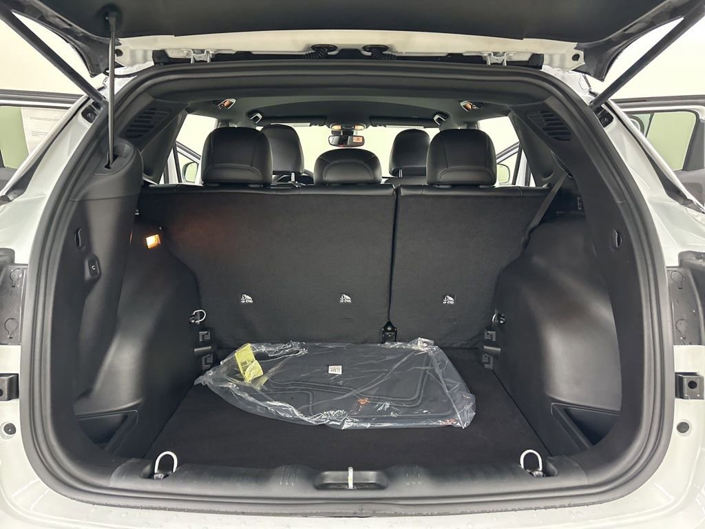 New 2026 Jeep Compass Limited image 23